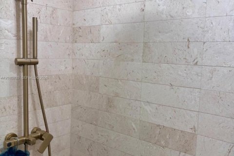 Copropriété à louer à Pembroke Pines, Floride: 2 chambres, 110.74 m2 № 2180040 - photo 10