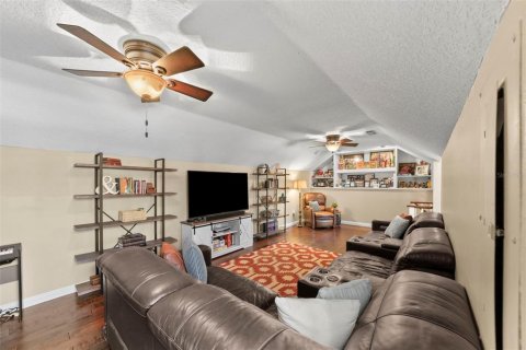 Casa en venta en Fish Hawk, Florida, 4 dormitorios, 304.25 m2 № 1901475 - foto 15