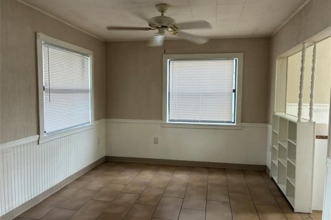 Villa ou maison à louer à Eustis, Floride: 2 chambres, 64.66 m2 № 2413912 - photo 12