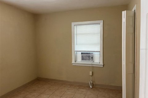 Villa ou maison à louer à Eustis, Floride: 2 chambres, 64.66 m2 № 2413912 - photo 8