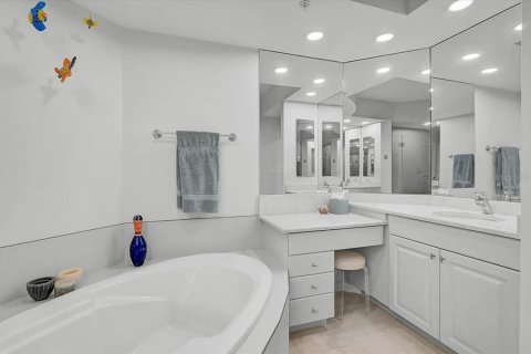 Condo in Osprey, Florida, 3 bedrooms № 2239934 - photo 23