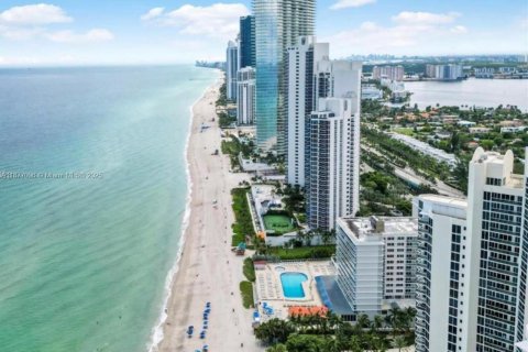Condominio en alquiler en Sunny Isles Beach, Florida, 33.44 m2 № 1923857 - foto 18