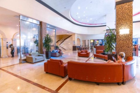 Condominio en alquiler en Sunny Isles Beach, Florida, 33.44 m2 № 1923857 - foto 24