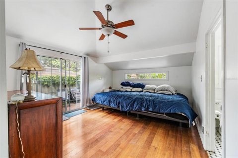 Casa en venta en Saint Petersburg, Florida, 4 dormitorios, 198.72 m2 № 1914439 - foto 14