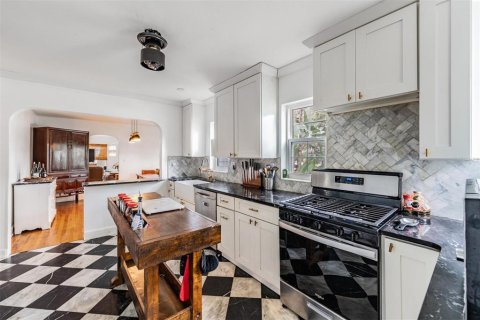 Casa en venta en Saint Petersburg, Florida, 4 dormitorios, 198.72 m2 № 1914439 - foto 10
