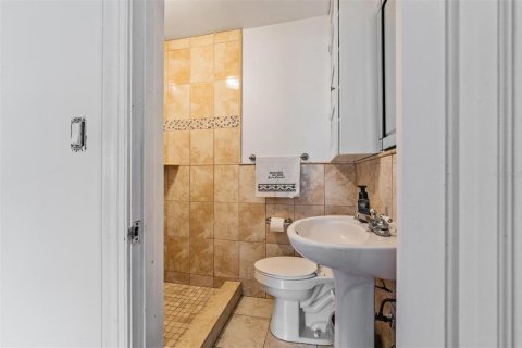 Casa en venta en Saint Petersburg, Florida, 4 dormitorios, 198.72 m2 № 1914439 - foto 21