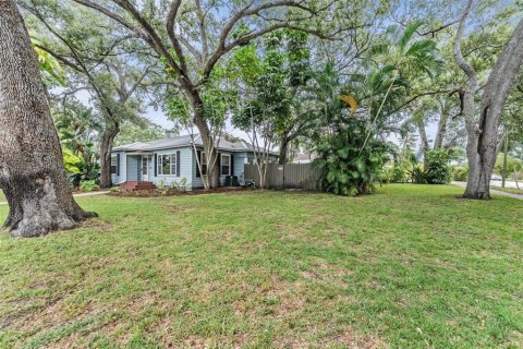 Casa en venta en Saint Petersburg, Florida, 4 dormitorios, 198.72 m2 № 1914439 - foto 30