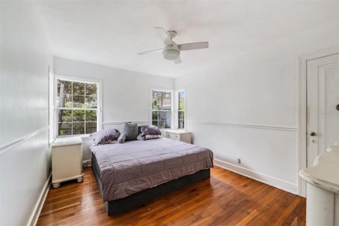 Casa en venta en Saint Petersburg, Florida, 4 dormitorios, 198.72 m2 № 1914439 - foto 17