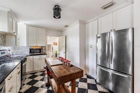Casa en venta en Saint Petersburg, Florida, 4 dormitorios, 198.72 m2 № 1914439 - foto 13