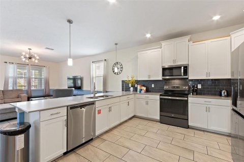 Villa ou maison à vendre à Davenport, Floride: 8 chambres, 363.15 m2 № 1532143 - photo 14