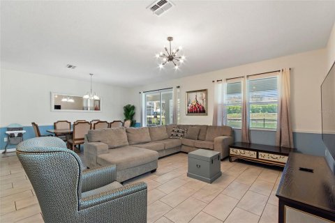 Villa ou maison à vendre à Davenport, Floride: 8 chambres, 363.15 m2 № 1532143 - photo 19