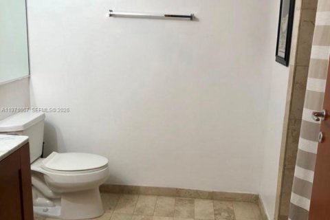 Купить кондоминиум в Серфсайд, Флорида 55.83м2, № 2032656 - фото 7