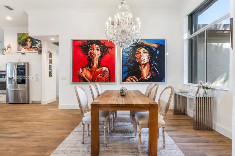 House in Weston, Florida 4 bedrooms, 237.64 sq.m. № 2003956 - photo 10