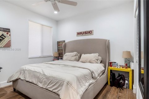 House in Weston, Florida 4 bedrooms, 237.64 sq.m. № 2003956 - photo 18