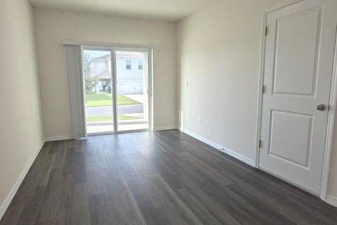 Villa ou maison à louer à Apopka, Floride: 4 chambres, 159.79 m2 № 2333944 - photo 9