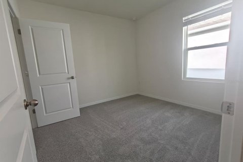 Villa ou maison à louer à Apopka, Floride: 4 chambres, 159.79 m2 № 2333944 - photo 8