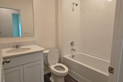 Villa ou maison à louer à Apopka, Floride: 4 chambres, 159.79 m2 № 2333944 - photo 11