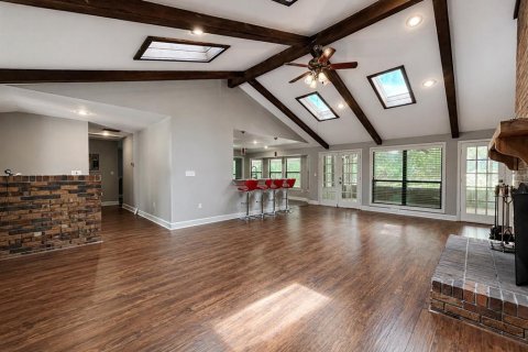 House in Gainesville, Florida 4 bedrooms, 249.91 sq.m. № 2117821 - photo 6