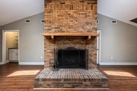 House in Gainesville, Florida 4 bedrooms, 249.91 sq.m. № 2117821 - photo 4