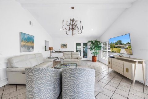 Villa ou maison à vendre à Saint Petersburg, Floride: 2 chambres, 178.09 m2 № 2396930 - photo 20
