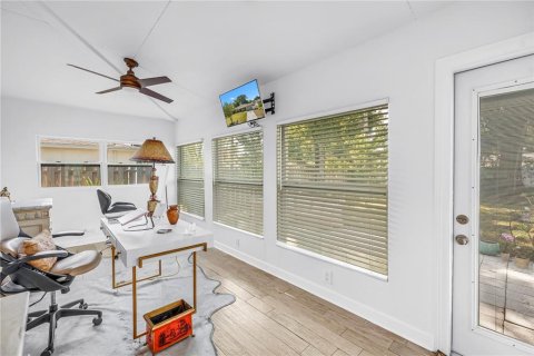 Villa ou maison à vendre à Saint Petersburg, Floride: 2 chambres, 178.09 m2 № 2396930 - photo 27
