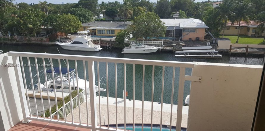 Condo à North Miami, Floride, 1 chambre № 1862544