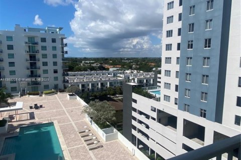 Condo in Hollywood, Florida, 1 bedroom  № 1923779 - photo 5
