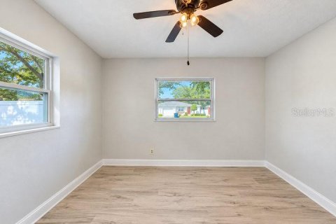 Casa en venta en Tampa, Florida, 3 dormitorios, 103.49 m2 № 2421805 - foto 15