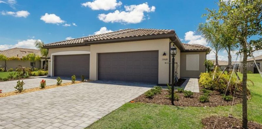 Villa ou maison à Bradenton, Floride 3 chambres, 131.64 m2 № 2310232