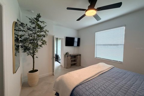 Villa ou maison à louer à Bradenton, Floride: 3 chambres, 131.64 m2 № 2310232 - photo 11