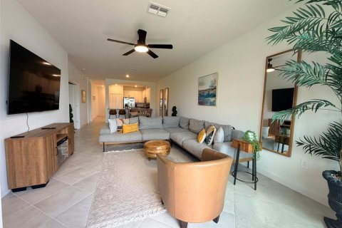 Villa ou maison à louer à Bradenton, Floride: 3 chambres, 131.64 m2 № 2310232 - photo 3