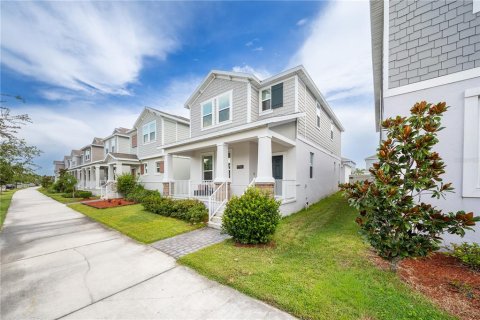 House in Kissimmee, Florida 4 bedrooms, 189.89 sq.m. № 2322371 - photo 2