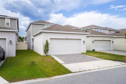 House in Kissimmee, Florida 4 bedrooms, 189.89 sq.m. № 2322371 - photo 15