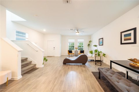 House in Kissimmee, Florida 4 bedrooms, 189.89 sq.m. № 2322371 - photo 19
