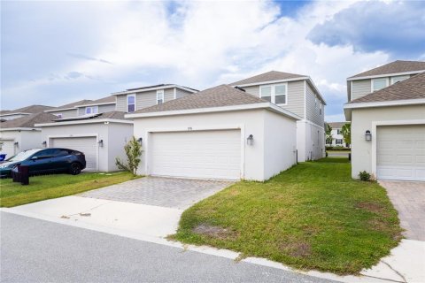 House in Kissimmee, Florida 4 bedrooms, 189.89 sq.m. № 2322371 - photo 14