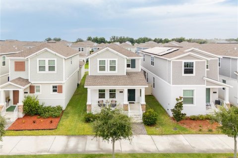 House in Kissimmee, Florida 4 bedrooms, 189.89 sq.m. № 2322371 - photo 8
