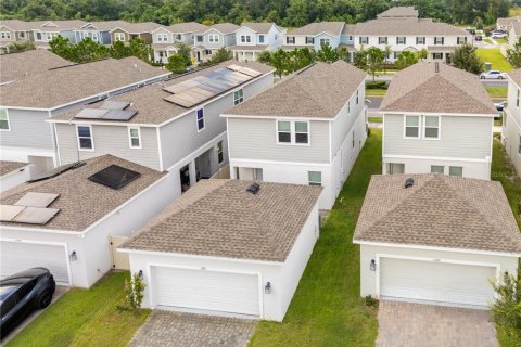 House in Kissimmee, Florida 4 bedrooms, 189.89 sq.m. № 2322371 - photo 11