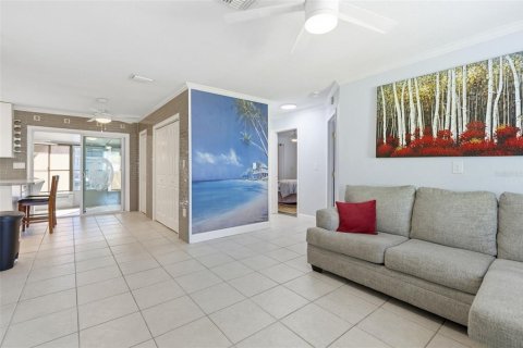 Villa ou maison à vendre à Hudson, Floride: 2 chambres, 116.87 m2 № 2360289 - photo 8