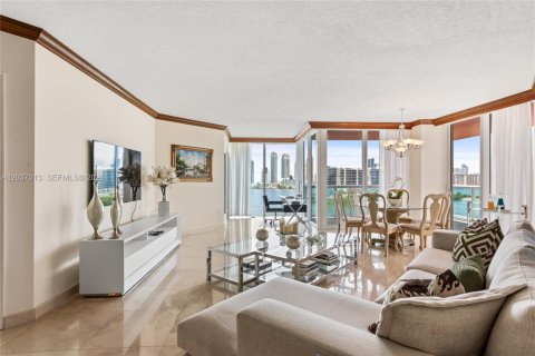 Copropriété à louer à Aventura, Floride: 3 chambres, 197.88 m2 № 2153639 - photo 11