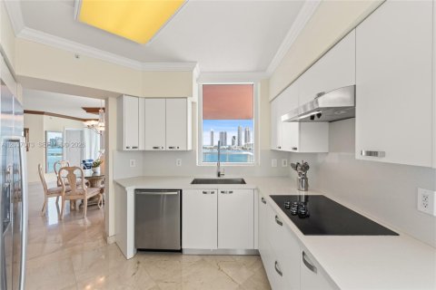 Copropriété à louer à Aventura, Floride: 3 chambres, 197.88 m2 № 2153639 - photo 30