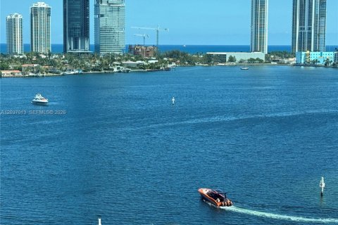 Copropriété à louer à Aventura, Floride: 3 chambres, 197.88 m2 № 2153639 - photo 5