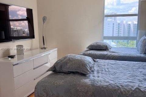 Copropriété à louer à Aventura, Floride: 3 chambres, 197.88 m2 № 2153639 - photo 21