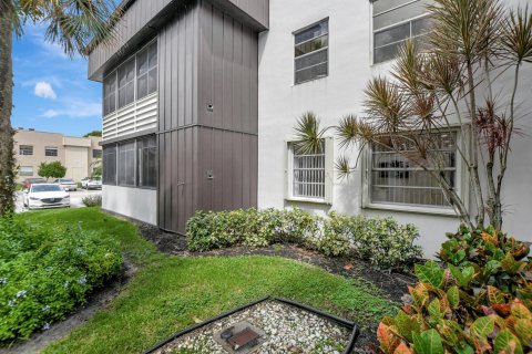 Condo in Delray Beach, Florida, 2 bedrooms  № 2353043 - photo 28