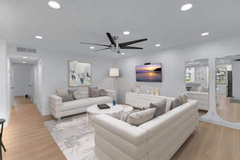 Condo in Delray Beach, Florida, 2 bedrooms  № 2353043 - photo 7