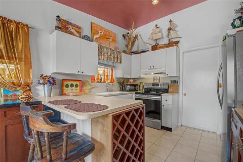 Купить виллу или дом в Катлер-Бей, Флорида 3 спальни, 110.83м2, № 2052154 - фото 8