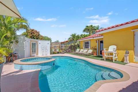 Купить виллу или дом в Катлер-Бей, Флорида 3 спальни, 110.83м2, № 2052154 - фото 26