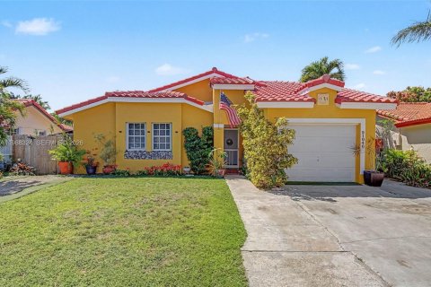 Купить виллу или дом в Катлер-Бей, Флорида 3 спальни, 110.83м2, № 2052154 - фото 4