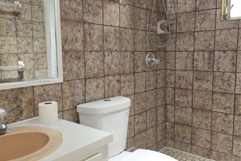 Apartment in Pompano Beach, Florida 355.35 sq.m. № 1956206 - photo 8