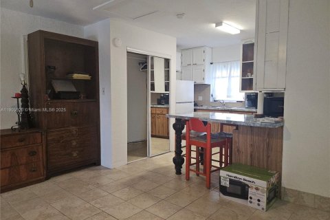 Apartment in Pompano Beach, Florida 355.35 sq.m. № 1956206 - photo 4