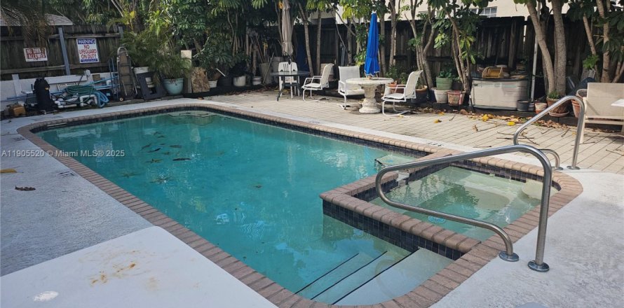 Studio in Pompano Beach, Florida № 1956206